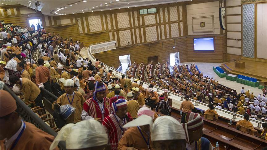 برلمان ميانمار يرفض منح الجنسية لمسلمي "الروهنغيا"