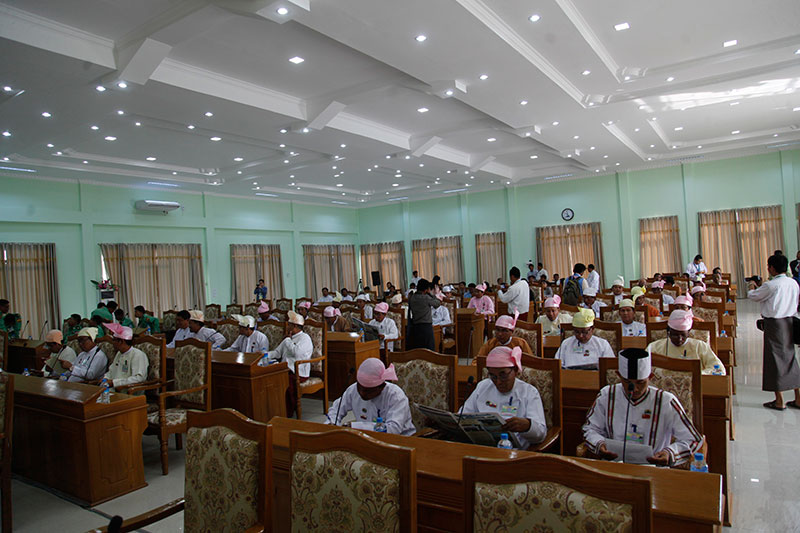 ميانمار تقدم مساعدات عاجلة للنازحين لن تشمل المسلمين على الأرجح