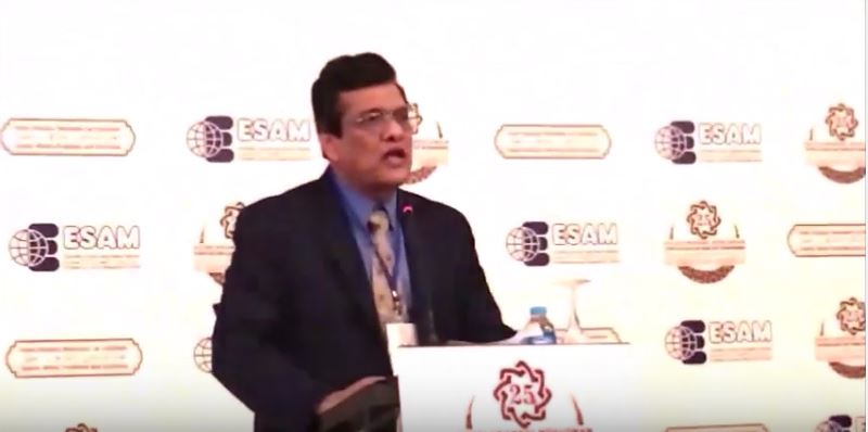 مدير اتحاد (ARU) يشارك في مؤتمر المجتمعات الإسلامية باسطنبول