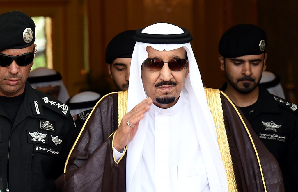 العاهل السعودي يوجه بتقديم 200 طن مساعدات لمتضرري الفيضانات بالسودان