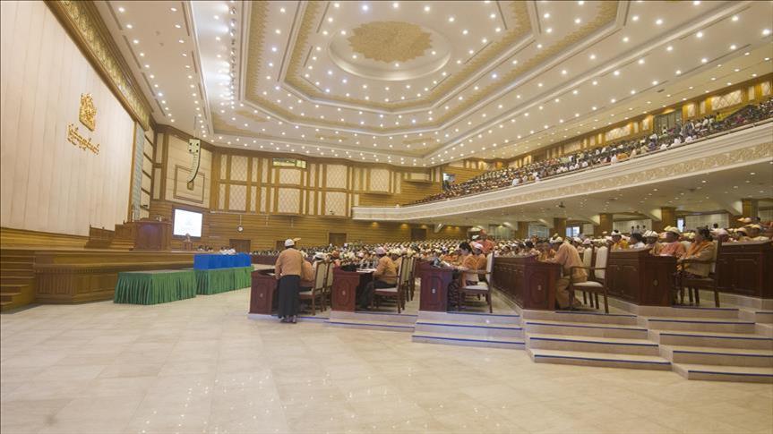 البرلمان في ميانمار يقر نهائيا إلغاء قانون الطوارئ "سيء السمعة"