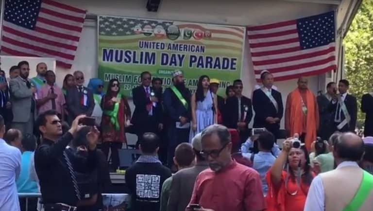 مسيرة "يوم المسلم الأمريكي" تدين اضطهاد الروهنغيا