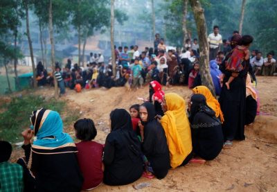 يوم في حياة أطفال الروهنغيا بالمخيمات .. 11 صورة تجسد المأساة