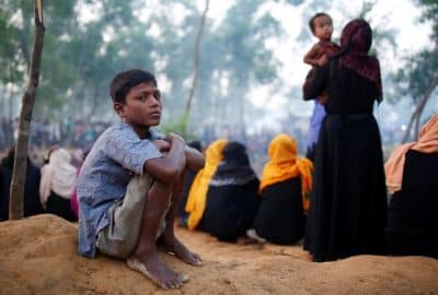 يوم في حياة أطفال الروهنغيا بالمخيمات .. 11 صورة تجسد المأساة