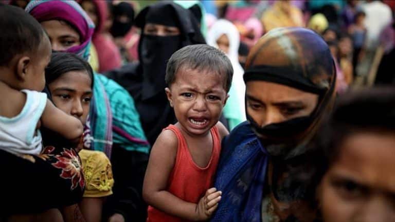 فتاة روهنغية: اغتصبني 13 شخصا من الجيش ثم قتلوا أخي وزوجي