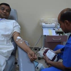 200 متبرع بالدم من الجالية الروهنغية بالسعودية للجنود المرابطين