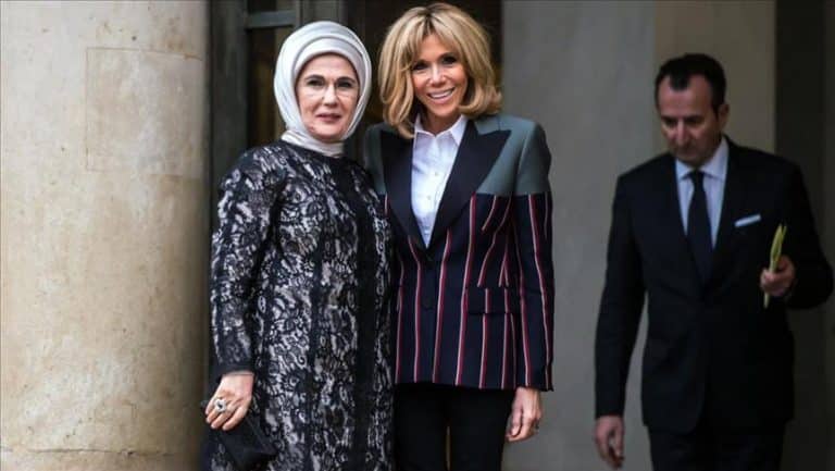 أمينة أردوغان تدعو نظيرتها الفرنسية إلى زيارة تركيا