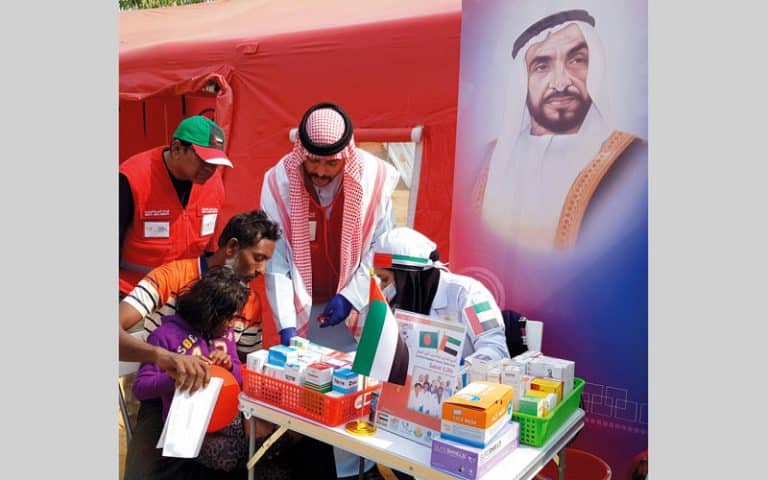 «مستشفى زايد» يخفّف آلام 20 ألف لاجئ من الروهنغيا في بنغلادش