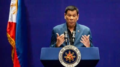 رئيس الفلبين يتراجع عن وصف قتل الروهنغيا بـ«الإبادة الجماعية» ويعتذر
