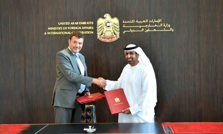 الإمارات تقدم 7,35 مليون درهم لدعم التغذية الطارئة للاجئي الروهنغيا