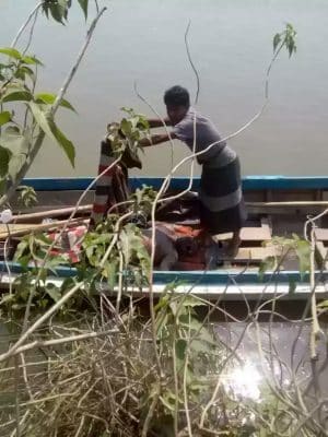 قوات ميانمار تقتل رجلا روهنغيا وترمي جثته في النهر