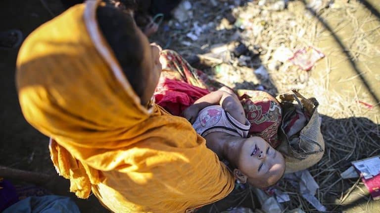 مبعوث كندا لميانمار يحذر من انتشار الأمراض المعدية بين الروهنغيا ببنغلادش