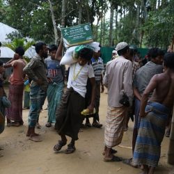 السعودية تواصل لليوم 11 توزيع السلال الغذائية الرمضانية للاجئين الروهنغيا في بنغلادش