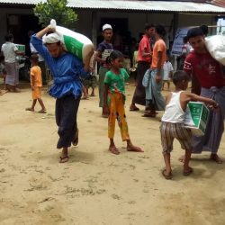 مركز الملك سلمان للإغاثة يواصل توزيع السلال الغذائية للمستفيدين في ميانمار