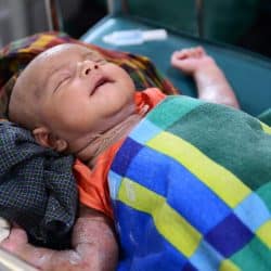 صور.. الأمراض تهدد أطفال الروهنغيا فى بنغلادش