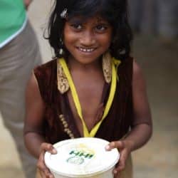 هيئة الإغاثة التركية تستمر في توزيع المساعدات على مسلمي ميانمار