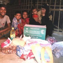 «مركز الملك سلمان» يدشن توزيع السلال الغذائية للاجئين الروهنغيا في «بالوخالي»