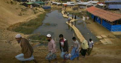 الموت يتربص بلاجئي الروهنغيا في بنغلادش