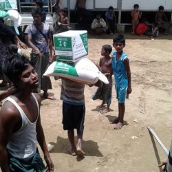 مركز الملك سلمان للإغاثة يواصل لليوم التاسع عشر توزيع السلال العذائية للمستفيدين في ميانمار