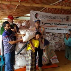 بالصور.. قافلة جزائرية تصل مخيمات اللاجئين الروهنغيا