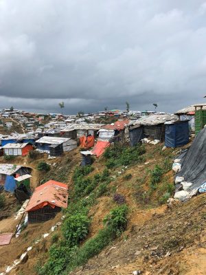 مسلمو الروهنغيا يعانون في المخيمات عشية اليوم العالمي للاجئين