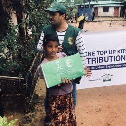 فريق مركز الملك سلمان للإغاثة يتفقد مشاريعه الإنسانية المنفذة للاجئين الروهنغيا في بنغلادش