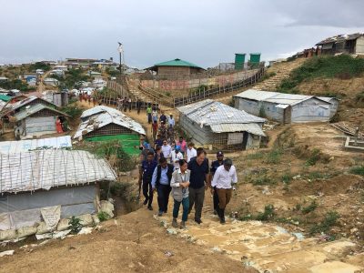 وزيران بريطانيان يزوران مخيمات الروهنغيا في بنغلادش