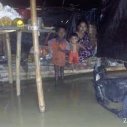 الأمطار الغزيرة تغمر مخيمات اللاجئين الروهنغيا في بنغلادش