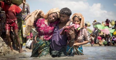 "فيس بوك" تستعين بشركة للتحقيق بشأن دورها في نشر العنف بميانمار