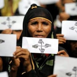 آلاف الروهنغيا يتظاهرون للمطالبة "بالعدالة" بعد عام على حملة الجيش الميانماري