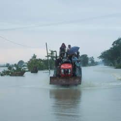 صور.. 85 قرية في ميانمار خالية من السكان عقب انهيار سد وغرق الشوارع