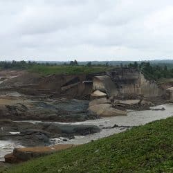 صور.. 85 قرية في ميانمار خالية من السكان عقب انهيار سد وغرق الشوارع