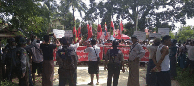 معادون للمسلمين في ميانمار يحتجون على توزيع مساعدات للروهنغيا