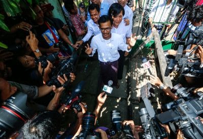 محكمة في ميانمار تطلق سراح 3 صحفيين متهمين بنشر انتقادات للحكومة