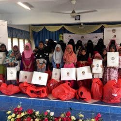 الإمارات تدشن مساعدات تعليمية لأطفال الروهنغيا في ماليزيا