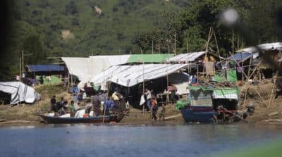 فرار مئات المدنيين بعد اشتباكات بين الجيش الميانماري وبوذيين