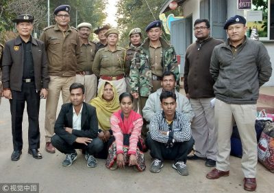 الهند تنقل لاجئين روهنغيين إلى الحدود استعداد لترحيلهم