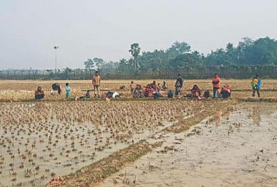عشرات من مُسلمي الروهنغيا عالقون في أرض حرام على حدود الهند وبنغلادش