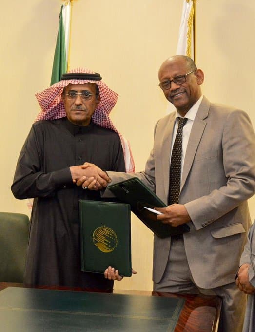 السعودية تمدد عقد برنامج يعالج أوضاع لاجئي الروهنغيا المعيشية في بنغلادش