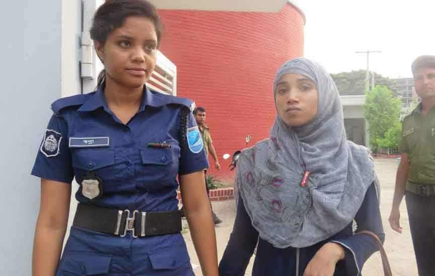 القبض على فتاة روهنغية حاولت الحصول على جواز سفر بنغالي 1 القبض على فتاة روهنغية حاولت الحصول على جواز سفر بنغالي
