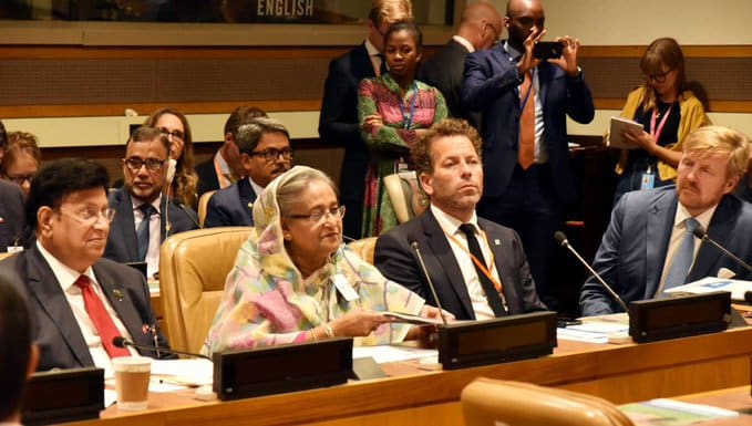 بنغلادش تدعو العالم لإجبار ميانمار على استعادة الروهنغيا
