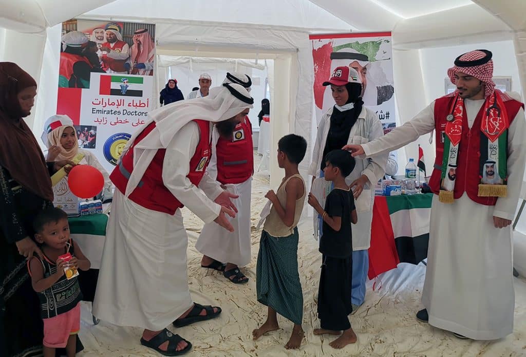 "القيادات الإماراتية الإنسانية" يدرب 50 طبيبا للتخفيف من معاناة "الروهنغيا"