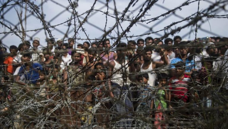 مقتل لاجئ روهنغي وإصابة اثنين في انفجار لغم زرعته قوات ميانمار