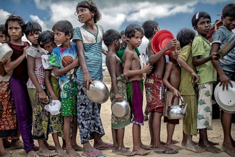 صورة أطفال في مخيم للاجئي الروهنغيا تفوز في مسابقة للتصوير
