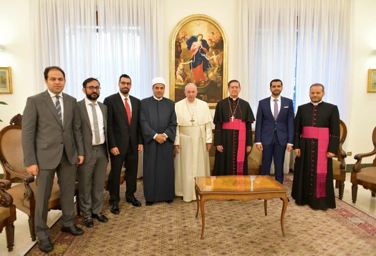 اللجنة العليا للأخوة الإنسانية تحذر من تفاقم أوضاع اللاجئين الروهنغيا