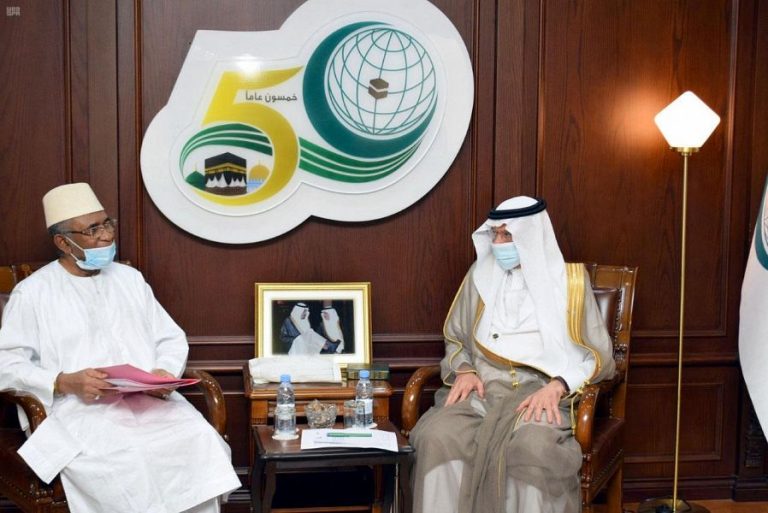 منظمة التعاون الإسلامي وغامبيا يبحثان تطورات قضية الروهنغيا في محكمة العدل الدولية