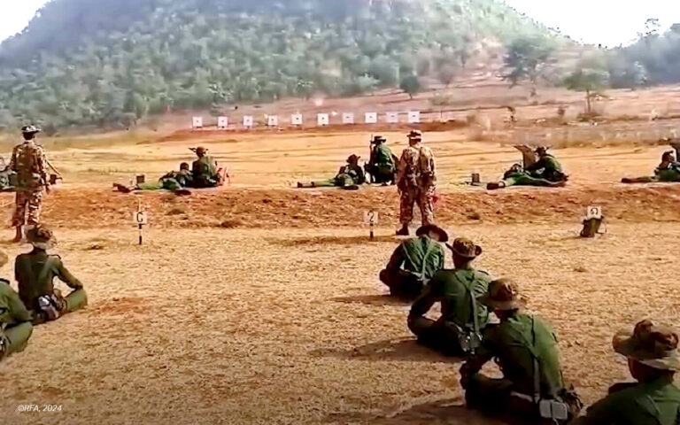 جيش ميانمار يجند الشباب الروهينجا في صفوفه للقتال ضد جيش أراكان (صورة: RFA)