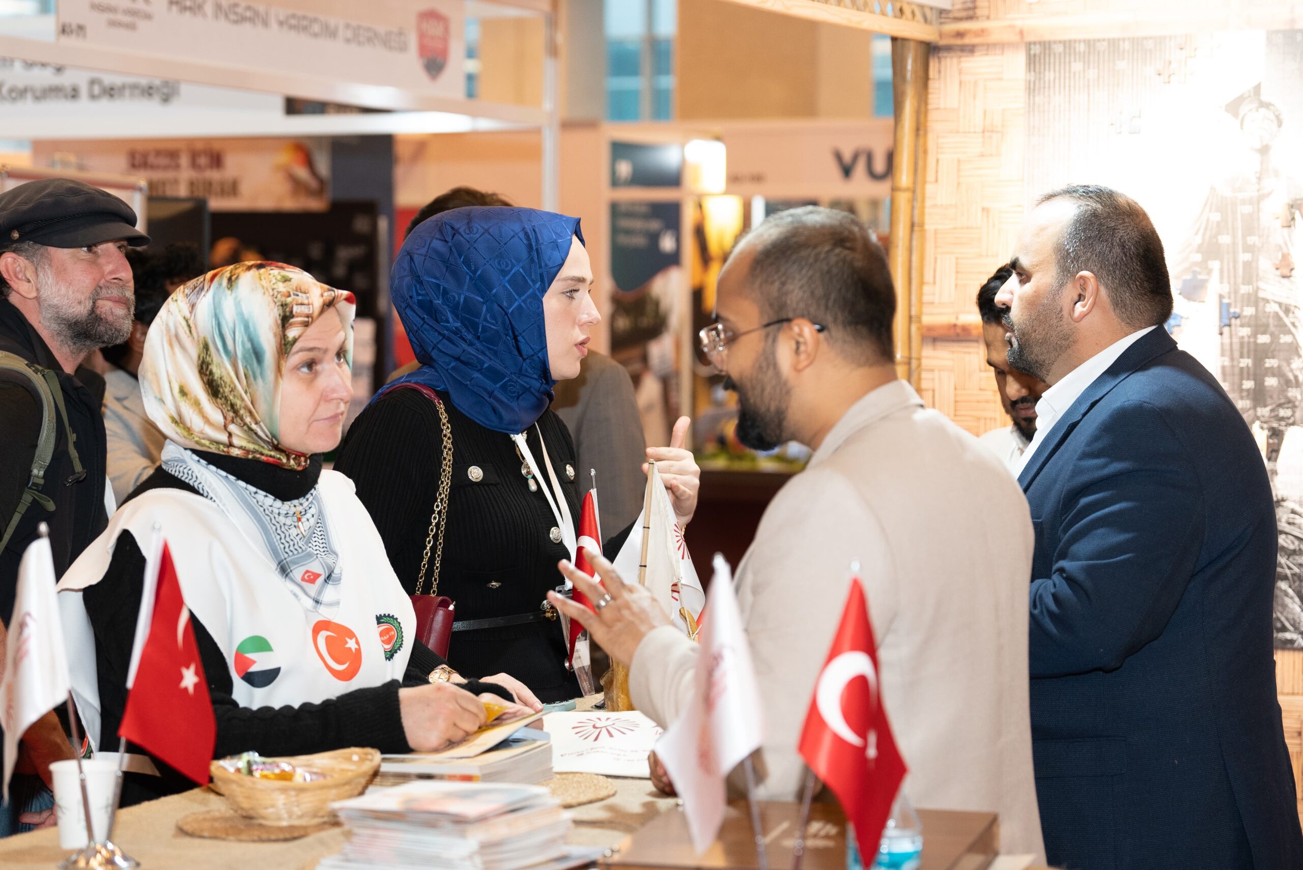 جمعية أراكان ترفع صوت الروهينجا بمعرض المنظمات الأهلية الدولي بإسطنبول