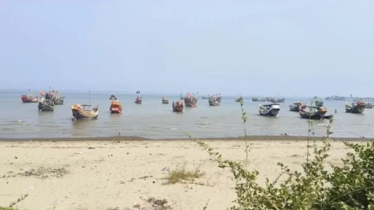 جيش أراكان يختطف 19 صياداً من بنغلادش في نهر "ناف" الفاصل بين بنغلادش وميانمار (صورة: Dhaka Tribune)