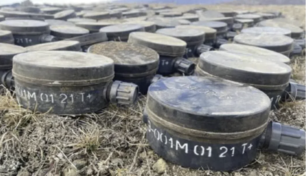 انفجار لغم في أراكان يسفر عن بتر ساق طفلة في بلدة "ميبون" (صورة: Narinjara)